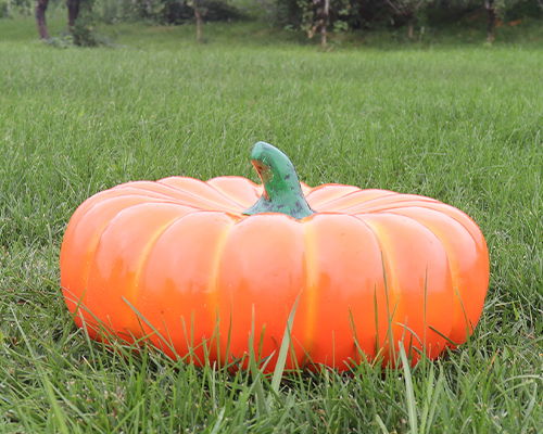 Pumpkin statue