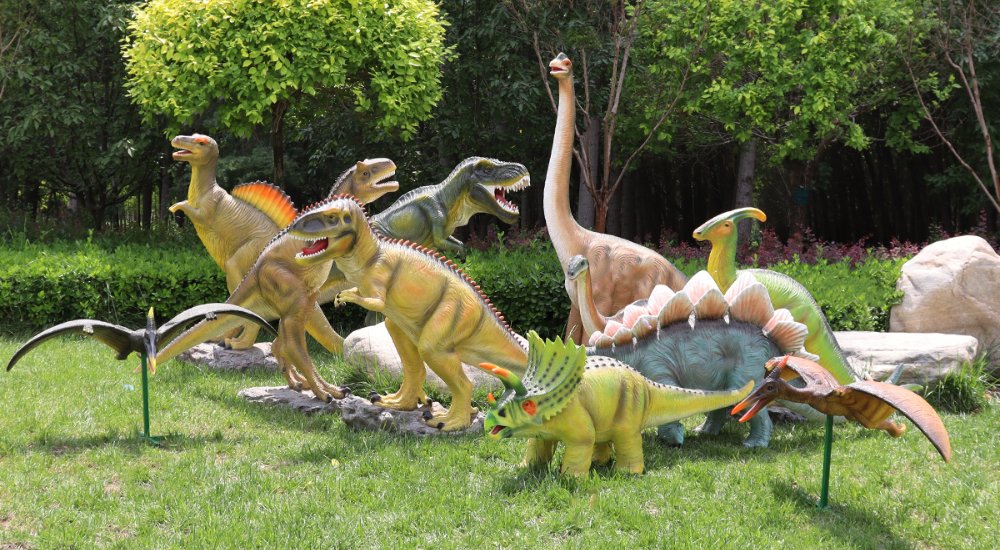 Simulation fiberglass dinosaur sculptures combination