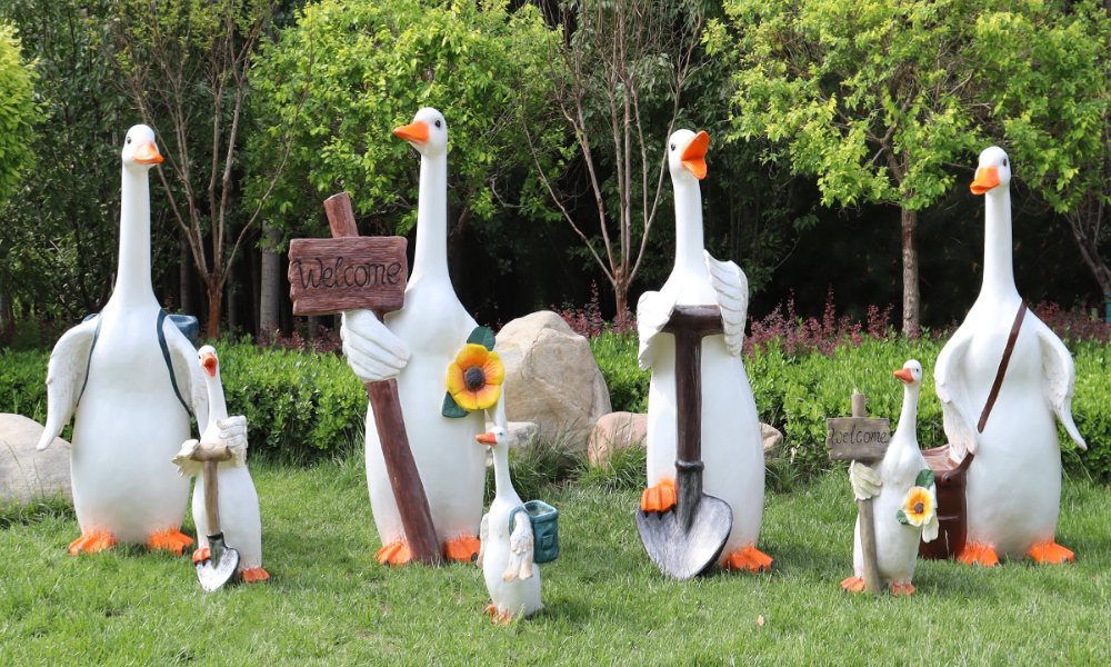 The cartoon duck fiberglass sculpture collection