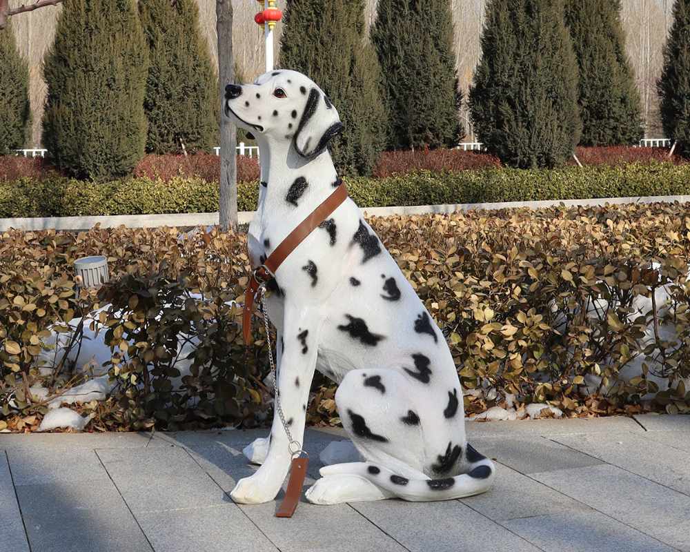 Simulation Fiberglass Dog Animal Sculpture Landscape Decoration