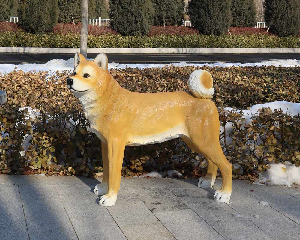 Simulation Fiberglass Dog Animal Sculpture Landscape Decoration