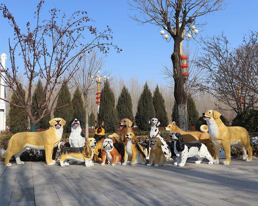 Simulation Fiberglass Dog Animal Sculpture Landscape Decoration