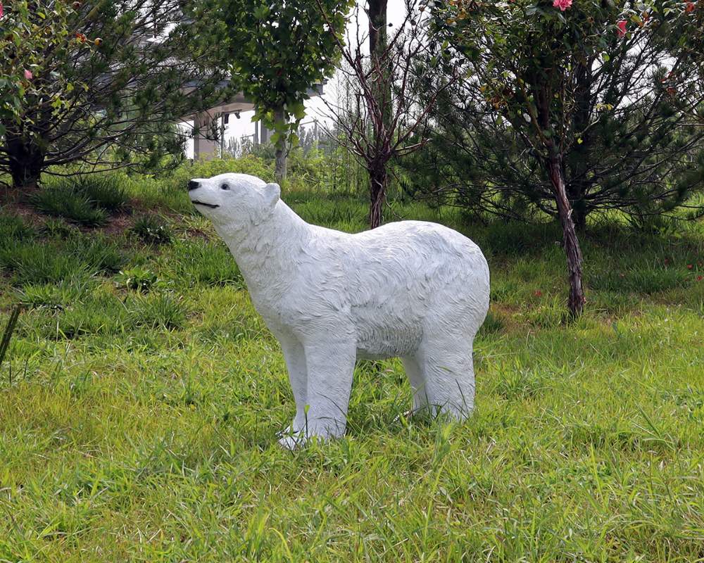 Outdoor Simulation Fiberglass Polar Bear Sculpture Ornaments