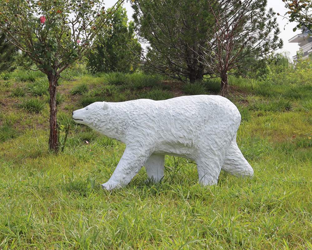 Outdoor Simulation Fiberglass Polar Bear Sculpture Ornaments