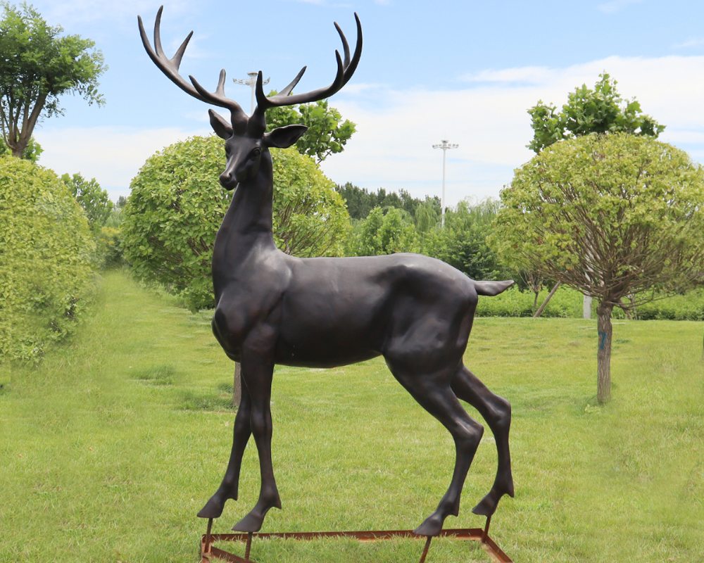 Simulation Cast Bronze Deer Sculptures for Garden