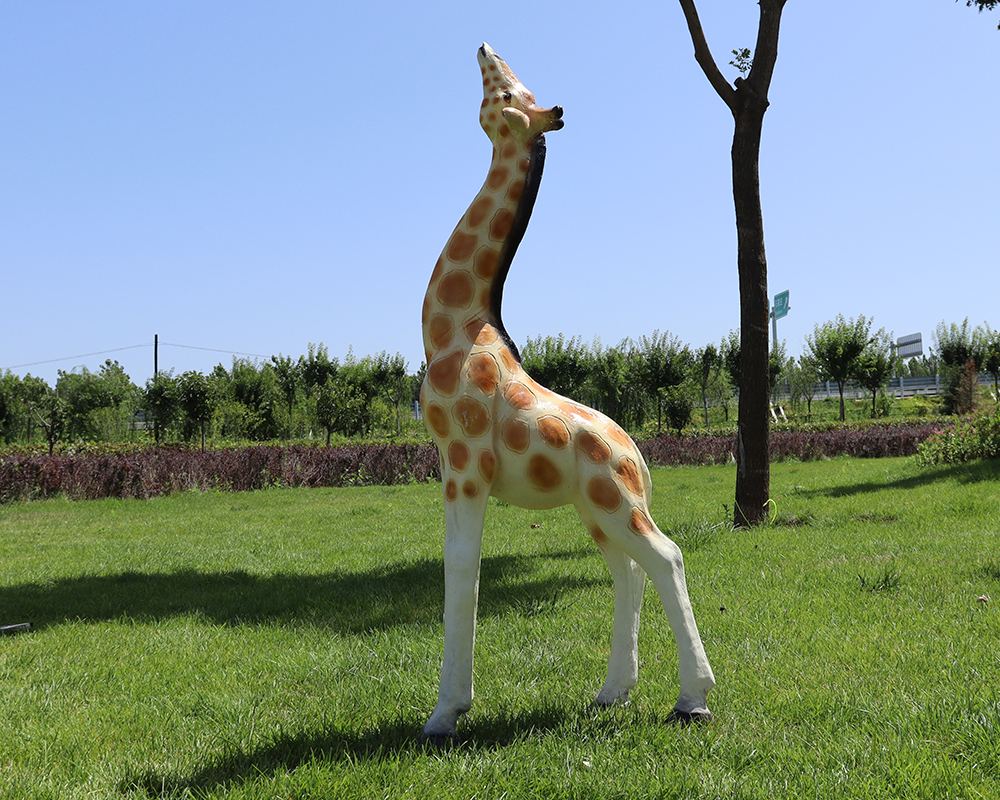 Simulation Fiberglass Giraffe Sculptures for Graceful Outdoor Art