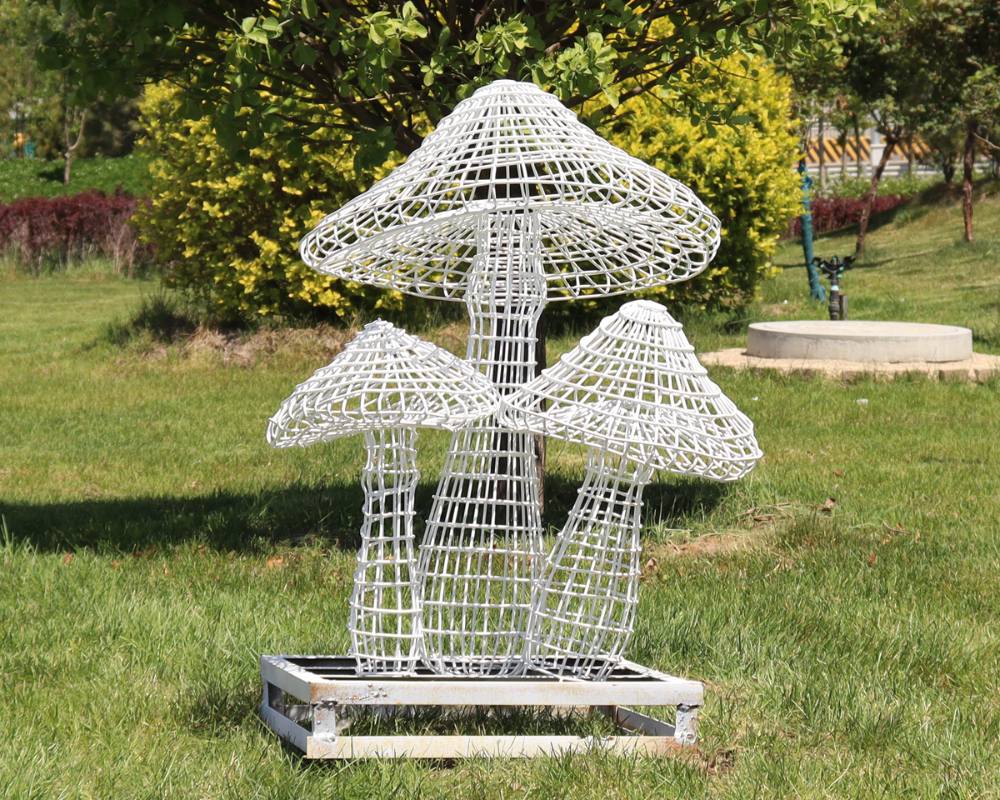 Artistic Stainless Steel Hollow Mushroom Garden Sculpture