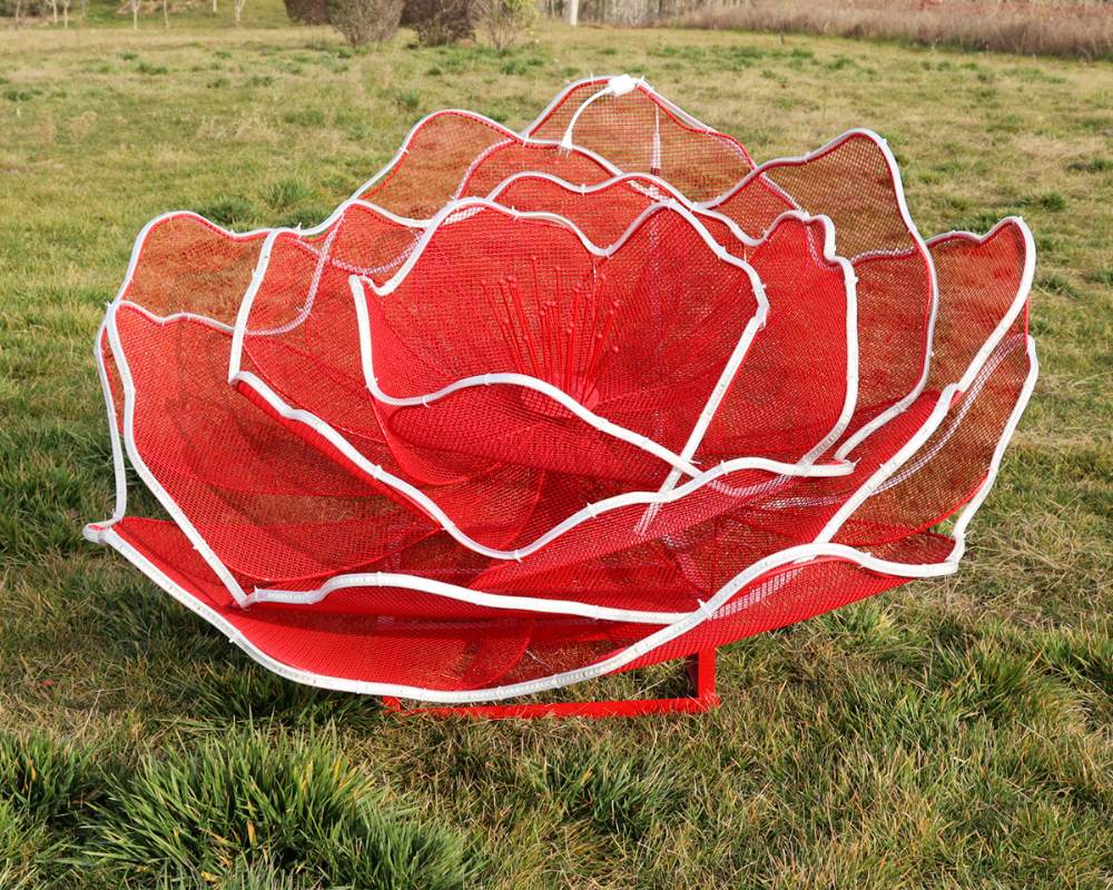 Vibrant Stainless Steel Hollow Flower Garden Sculpture