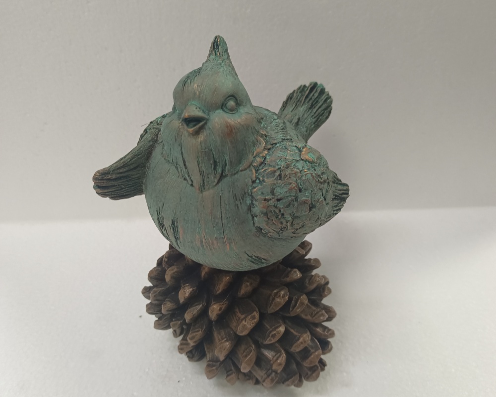 Beautiful Resin Christmas Bird Holiday Decoration