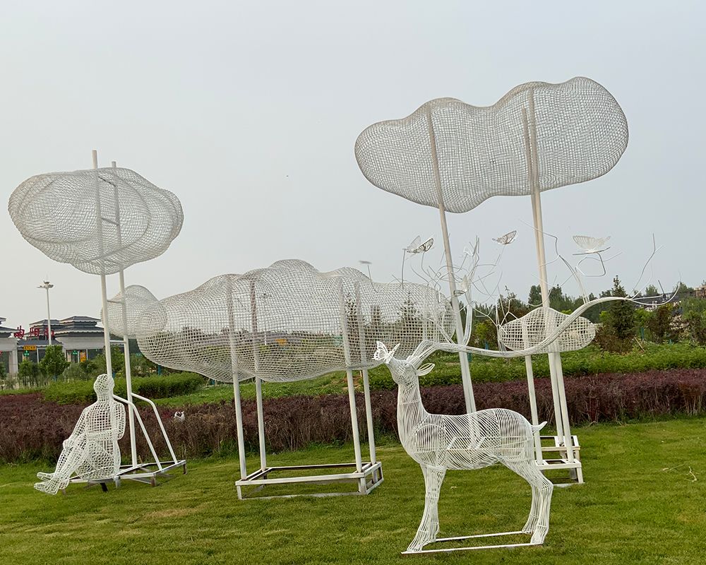 Estatua de arte de metal al aire libre Escultura de acero inoxidable y nubes para decoración de jardín