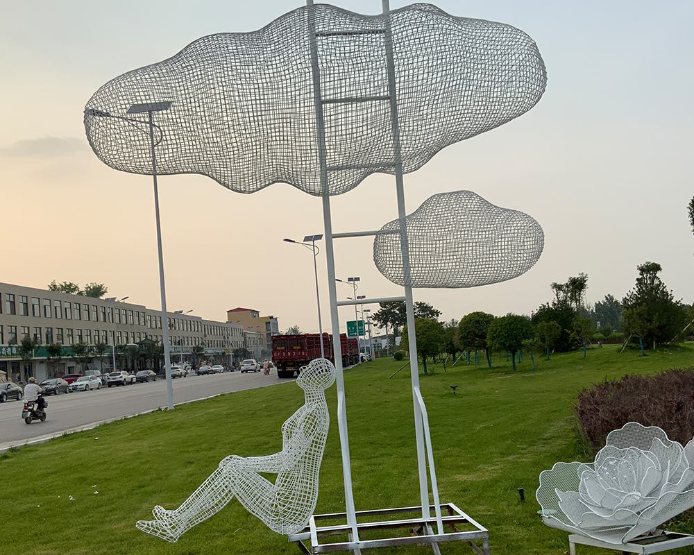 Estatua de arte de metal al aire libre Escultura de acero inoxidable y nubes para decoración de jardín