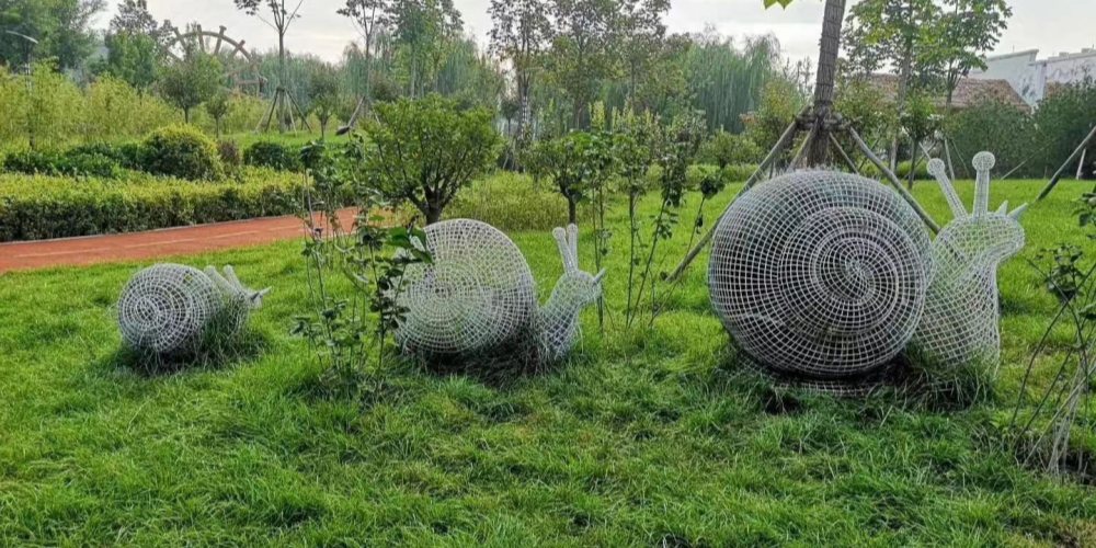 Slow-moving snail sculptures