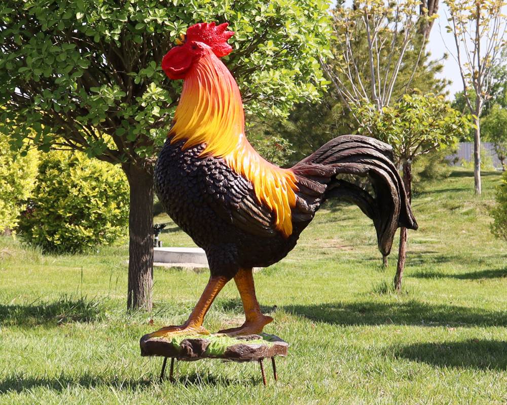Realistic Fiberglass Giant Rooster Statue for Outdoor Decor