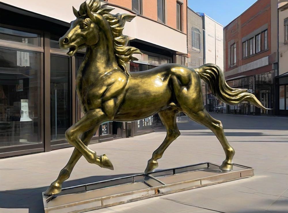 Escultura de cavalo em tamanho real de bronze