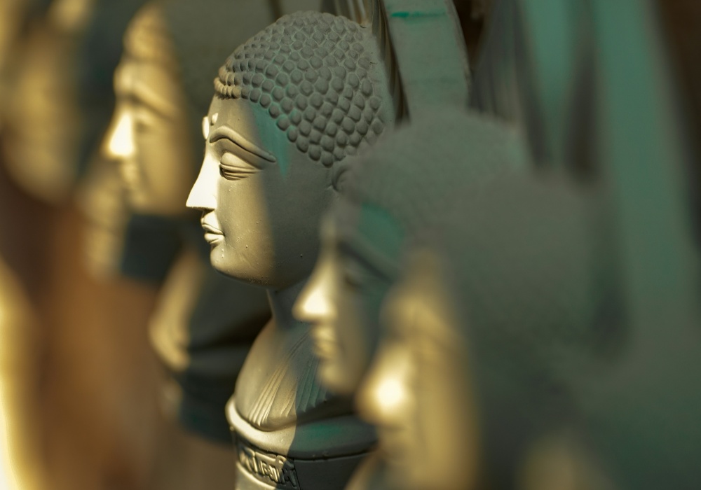 Small Buddha statues