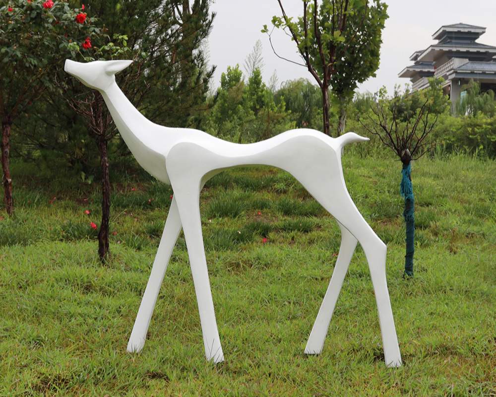 Abstract Deer Sculpture: Modern Elegance in Fiberglass Art