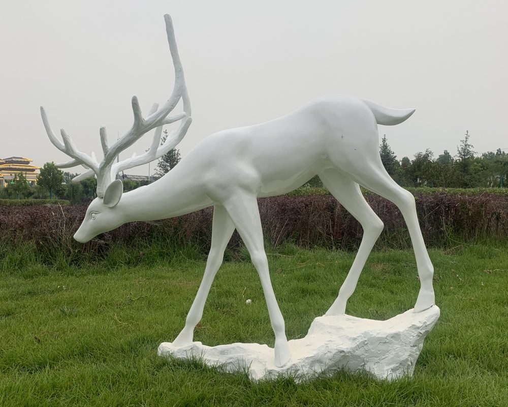Abstract Deer Sculpture: Modern Elegance in Fiberglass Art