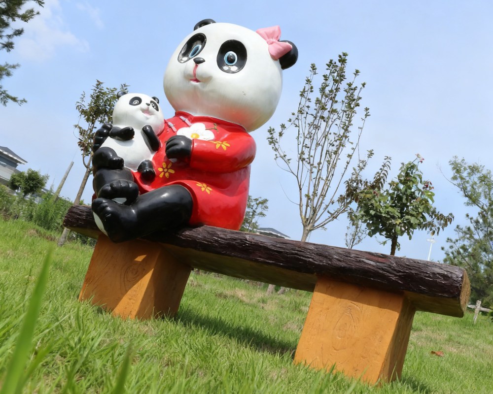 Panda Fiberglass Seat Animal Interactive Sculpture for Outdoor Decor