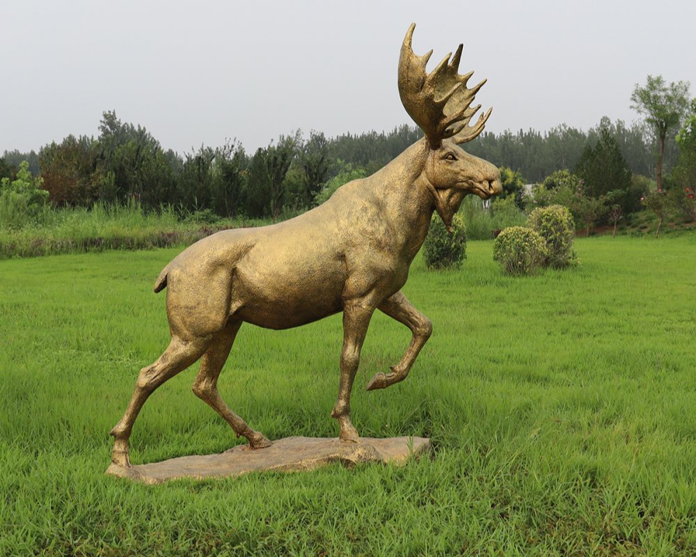 Fiberglass Moose Sculpture Life Size Outdoor Art Decor for Park Garden Landscape