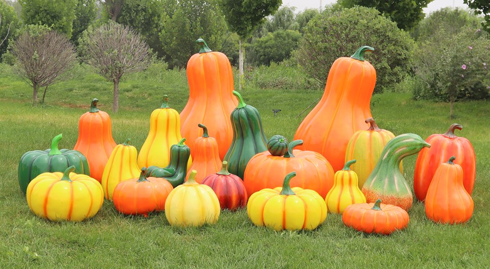 Комбинация скульптур тыквы из стекловолокна (1).jpg