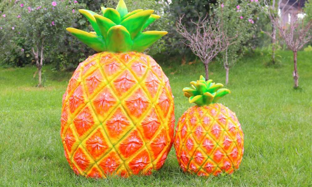 Комбинация скульптур из имитации ананаса из стекловолокна