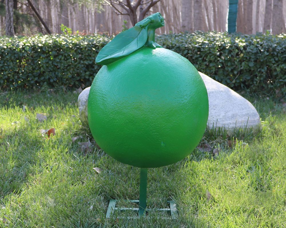 Имитационные оранжевые скульптуры из стекловолокна для яркого наружного оформления