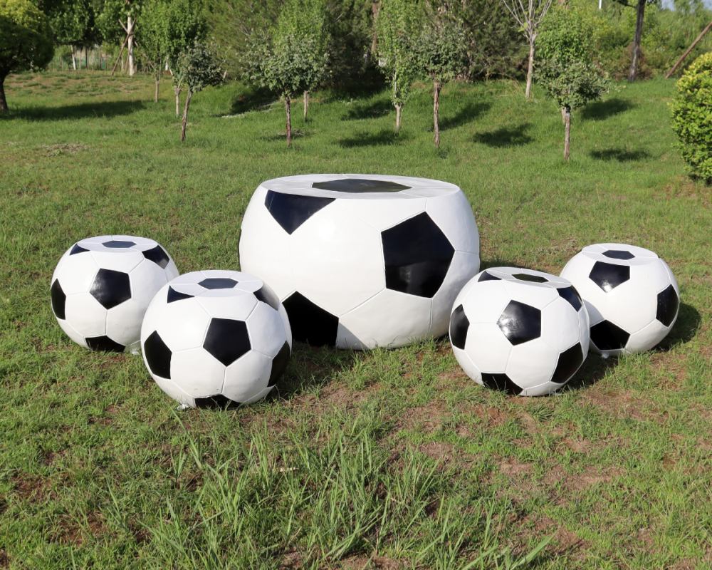 Grande chaise en fibre de verre statue de football