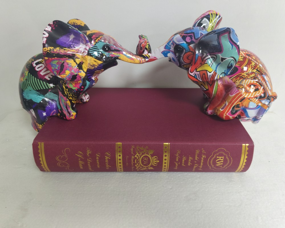 Sculpture d'animaux en résine colorée créative, ornements pour décoration de maison Unique