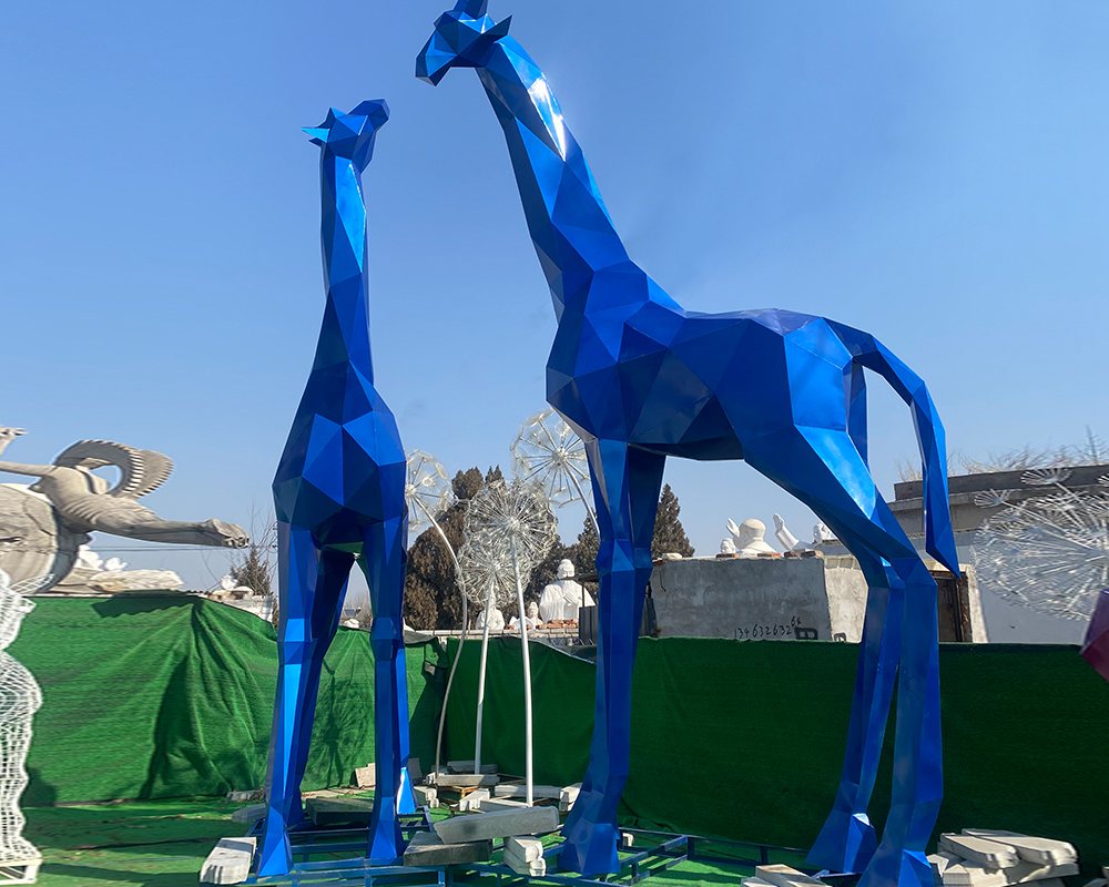 Estatua gigante geométrica moderna de gran tamaño de la jirafa del acero inoxidable del jardín al aire libre