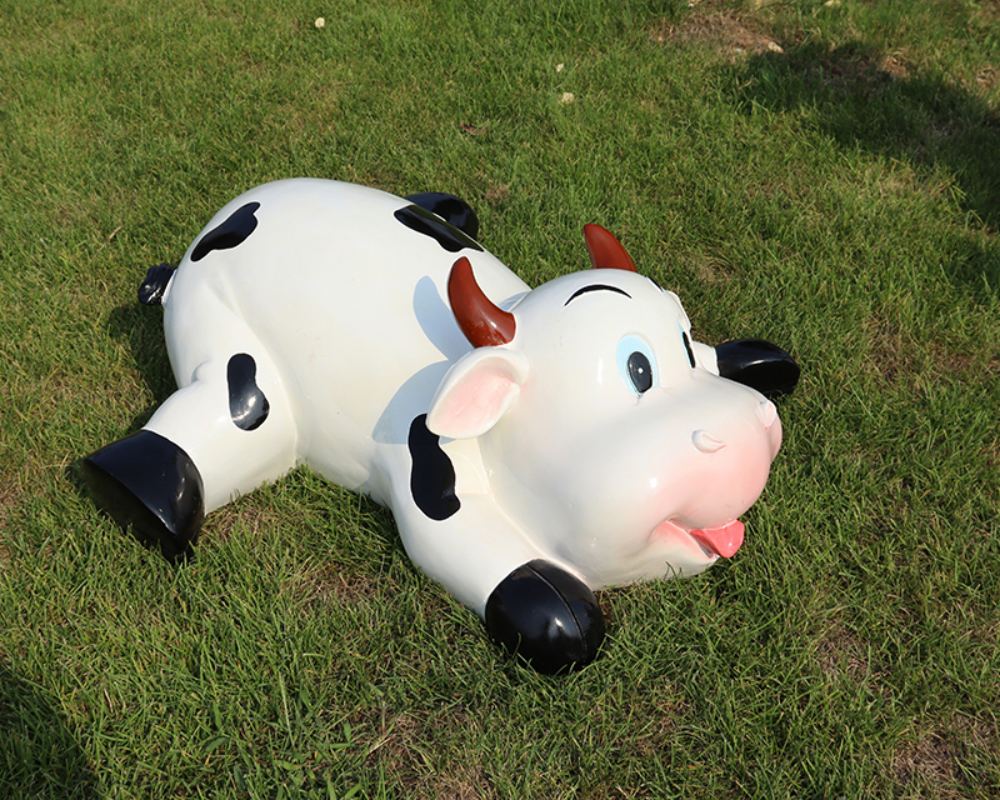 Simulazione di fabbrica Simulazione di mucca scultura in fibra di vetro animale grande scultura da giardino all'aperto