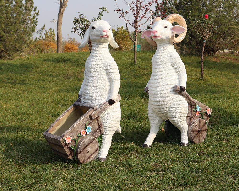 Simulazione della decorazione del cortile da giardino SHEEP FRP SCULTTURA STATUE SECURA