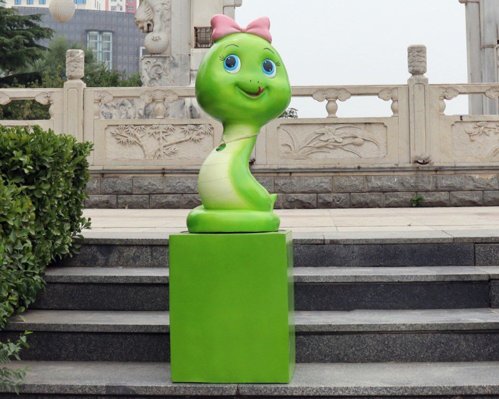 كبيرة في الهواء الطلق حار بيع الكرتون تماثيل زودياك الصينية الحيوان الحلي الألياف الزجاجية الديكور