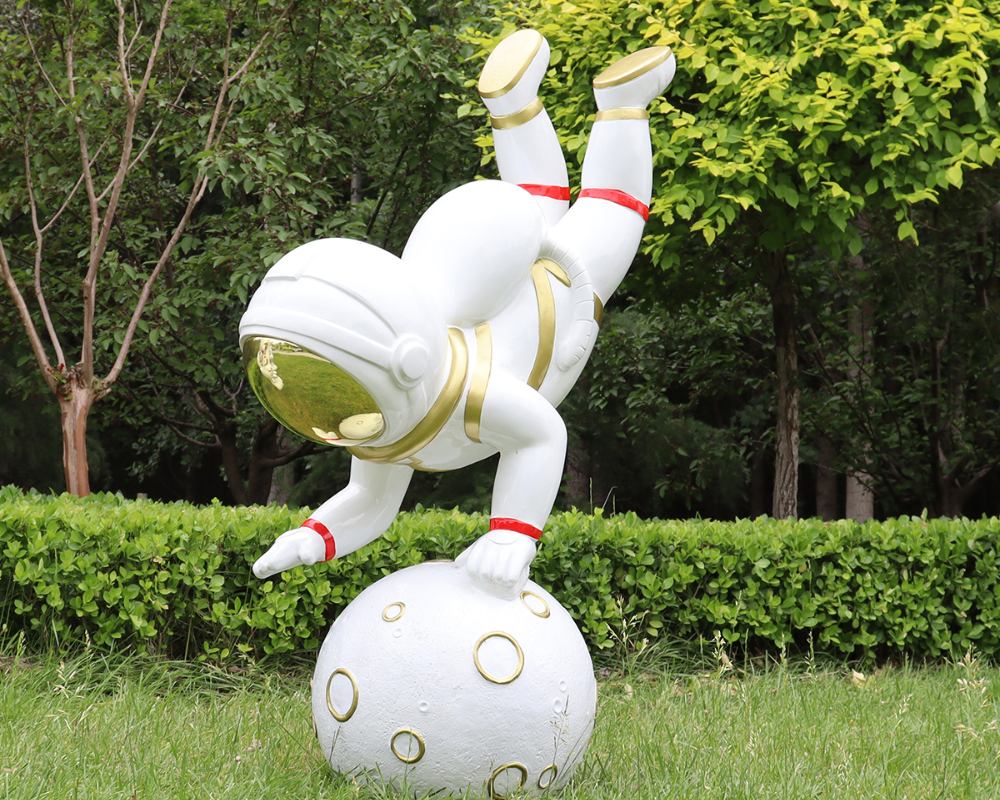 How to Make a Fiberglass Sculpture?