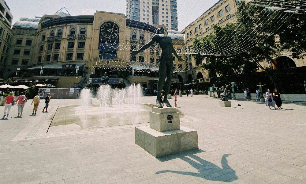 Iconic sculptures in the city