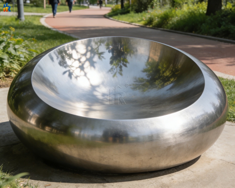 mirror-polished sculpture