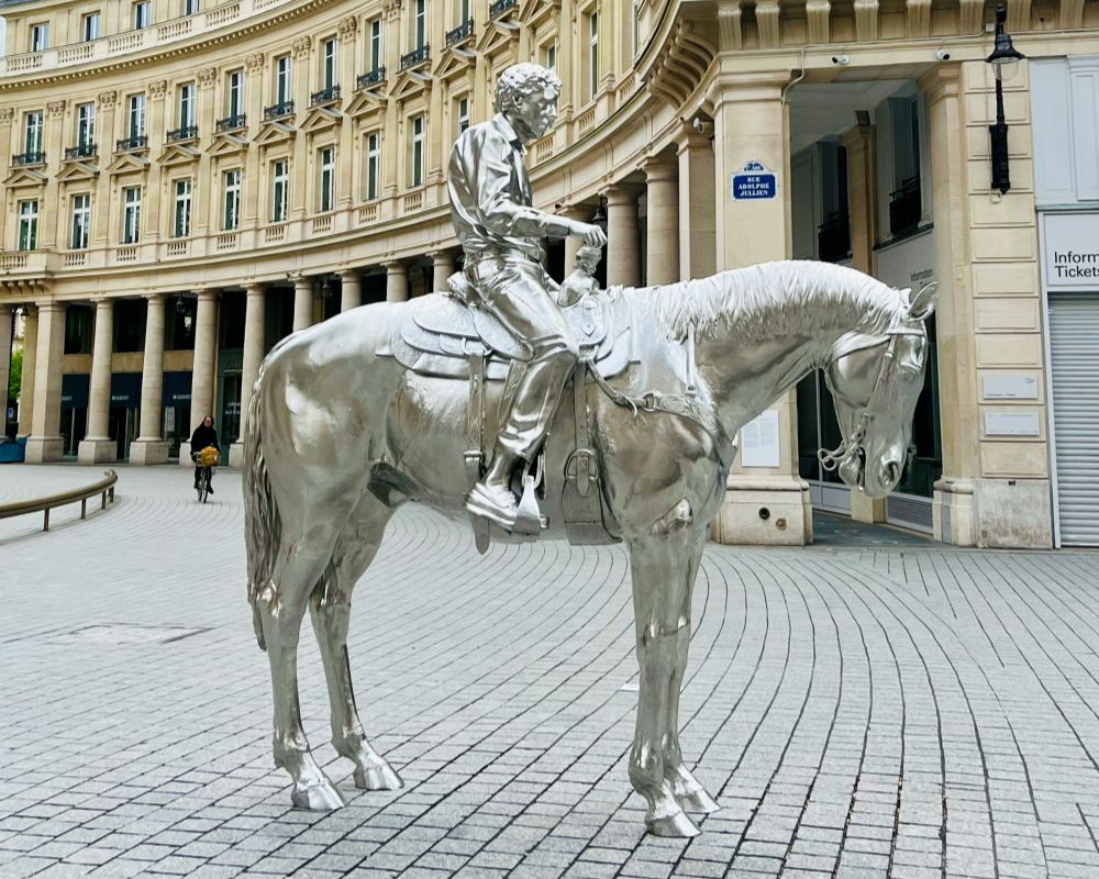 How to Prevent Outdoor Sculptures from Fading Over Time